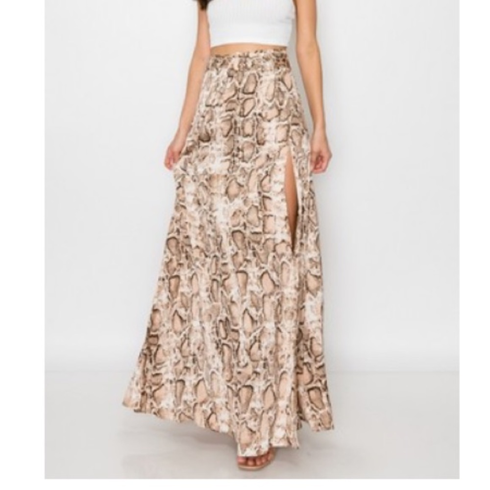 Maxi skirt